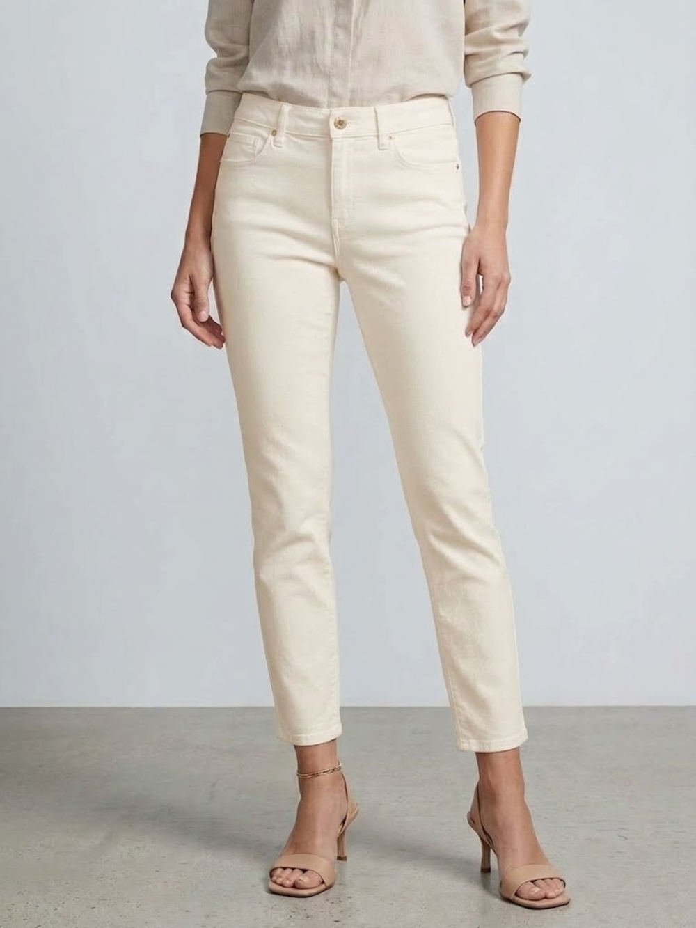 White House Black Market Cropped Straight-Leg Jeans in Cream